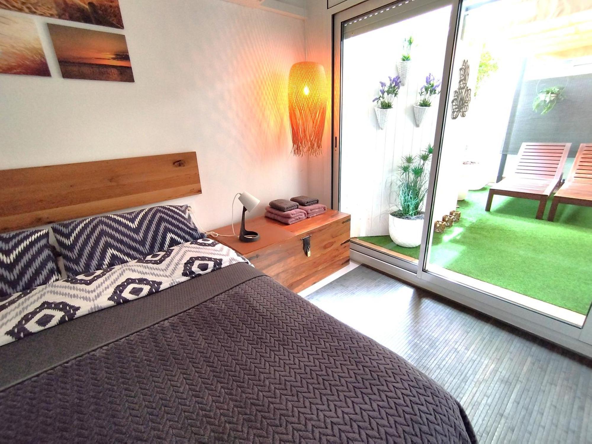 Apartment Big Privat Terrace Calafell Beach Free Parking Kültér fotó