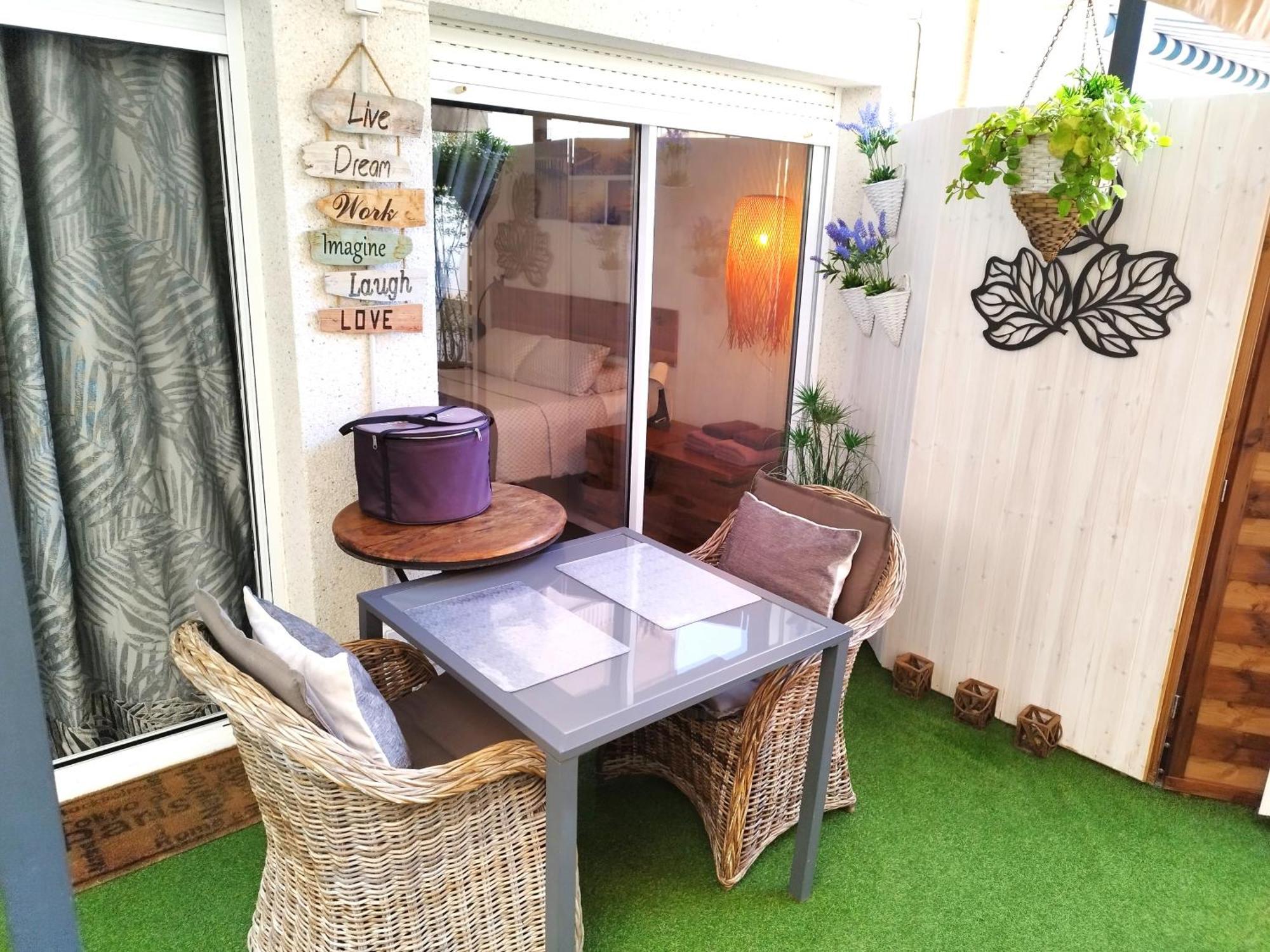 Apartment Big Privat Terrace Calafell Beach Free Parking Kültér fotó